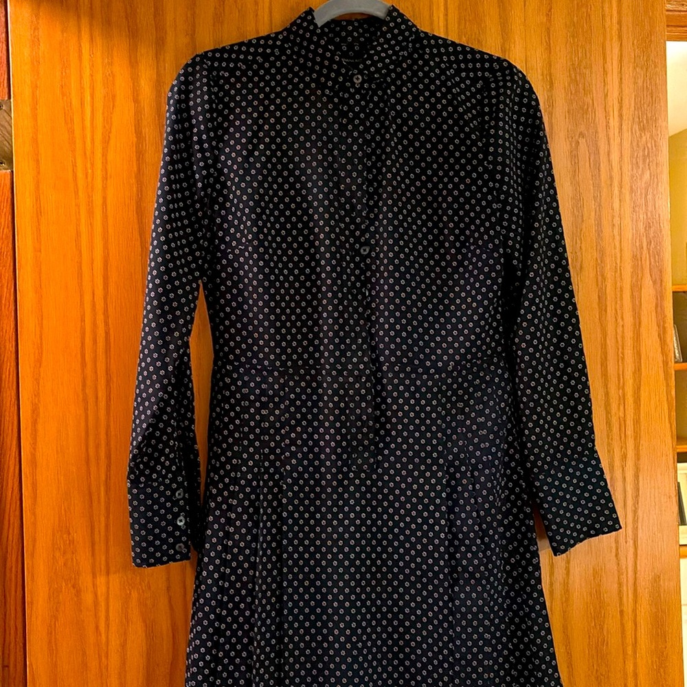 Banana Republic long sleeve navy dress